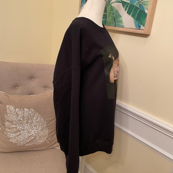 Ariana Grande GIAW Crewneck RARE - Picture 2 of 2